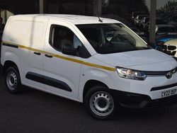 White Used 2022 Toyota Proace Active MPV | £11,990 (Fair price)