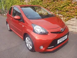 Orange Used 2013 Toyota Aygo Hatchback | £4,395 (Fair price)