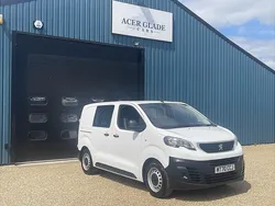 White Used 2020 Peugeot Expert Van | £12,590 (A bit pricey)