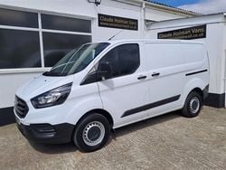 White Used 2021 Ford Transit Custom S Van | £15,234 (Fair price)