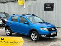 Blue Used 2016 Dacia Sandero Lauréate Hatchback | £5,490 (Fair price)