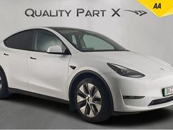 White Used 2022 Tesla Model Y Long Range AWD SUV | £20,199 (Fair price)