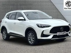 White Used 2023 MG HS SE SUV | £17,415 (Fair price)