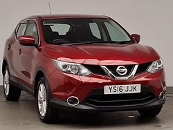 Red Used 2016 Nissan Qashqai Acenta SUV | £7,498 (Fair price)
