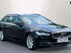 Black Used 2022 Volvo V90 Momentum Estate | £26,654 (Fair price)