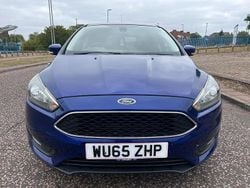 Blue Used 2015 Ford Focus Zetec Hatchback | £4,999 (Super price)