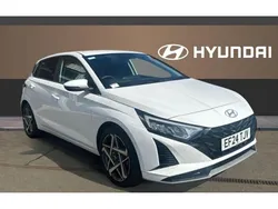 White Used 2024 Hyundai i20 Premium Hatchback | £17,274 (Fair price)