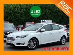 Frozen white Used 2016 Ford Focus Zetec Hatchback | £5,995 (Good price)