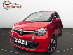 Red Used 2015 Renault Twingo Play Hatchback | £2,995 (Fair price)