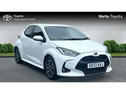 White Used 2022 Toyota Yaris Hybrid Design Hatchback | £17,499 (Fair price)