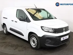 White New 2024 Vauxhall Combo MPV | £14,999 (Good price)
