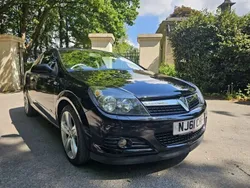 Black Used 2011 Vauxhall Astra Sport Hatchback | £1,799 (Fair price)