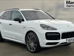 White Used 2021 Porsche Cayenne Turbo E-Hybrid SUV | £67,314