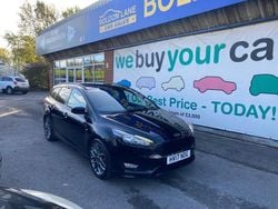 Black Used 2017 Ford Focus ST-Line Estate | £4,499 (Good price)