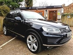 Blue Used 2017 VW Touareg R-line Plus SUV | £19,795 (Fair price)