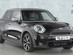 Black Used 2021 Mini Cooper S Exclusive Hatchback | £18,988 (Fair price)