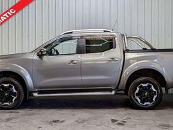 Grey Used 2021 Nissan Navara Tekna Pickup | £19,999 (Fair price)