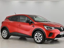 Red Used 2021 Renault Captur Iconic SUV | £13,895 (Fair price)