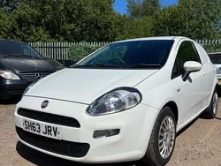 White Used 2013 Fiat Punto Hatchback | £900