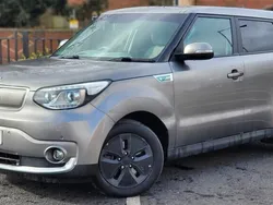 Silver Used 2015 Kia Soul EV SUV | £2,999 (Good price)