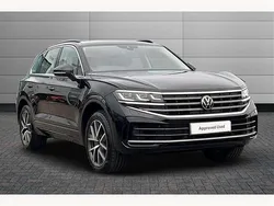 Black Used 2025 VW Touareg Elegance SUV | £55,950 (Fair price)