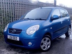 Blue Used 2011 Kia Picanto Hatchback | £1,199 (Super price)