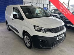 White Used 2022 Peugeot Partner Premium Van | £10,495 (Fair price)