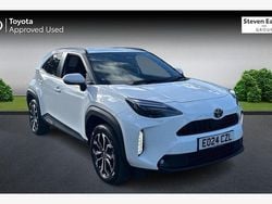 Used 2025 Toyota Yaris Hybrid Design Estate | £22,130 (Good price)