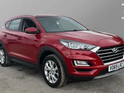 Red Used 2019 Hyundai Tucson SE SUV | £12,140 (Fair price)