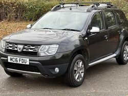 Used 2016 Dacia Duster Lauréate Estate | £6,500 (Fair price)