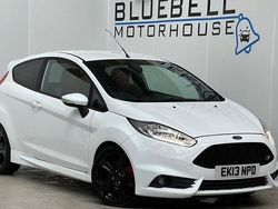 White Used 2013 Ford Fiesta ST Hatchback | £5,495 (Fair price)