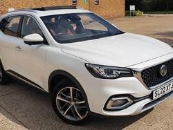 White Used 2022 MG HS Exclusive SUV | £15,400 (Good price)
