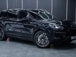 Used 2023 Porsche Cayenne Turbo SUV | £40,991