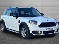 White Used 2019 Mini Cooper Countryman Classic SUV | £10,795 (Good price)