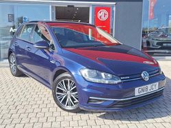 Blue Used 2018 VW Golf VII SE Hatchback | £14,998 (Fair price)