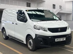 White Used 2022 Peugeot Expert Premium Van | £10,490 (Fair price)