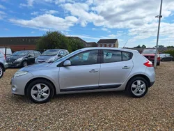 Silver Used 2010 Renault Mégane III Dynamique Hatchback | £3,295 (Fair price)