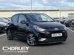 Black Used 2024 Hyundai i10 Premium Hatchback | £15,133 (Fair price)