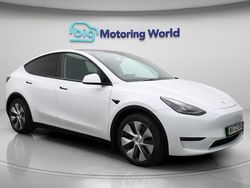 White Used 2022 Tesla Model Y Long Range AWD SUV | £22,300 (Good price)