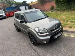 Silver Used 2010 Kia Soul SUV | £3,495 (A bit pricey)