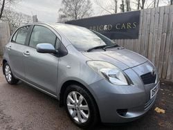 Silver Used 2008 Toyota Yaris Hatchback | £2,489 (Fair price)