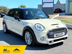 White Used 2015 Mini Cooper S Chili Hatchback | £6,995 (Good price)
