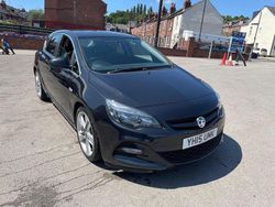Black Used 2015 Vauxhall Astra Edition Hatchback | £2,195 (Good price)