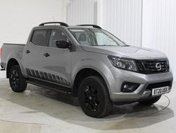 Grey Used 2020 Nissan Navara N-Guard Pickup | £18,995 (Fair price)