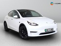 White Used 2022 Tesla Model Y SUV | £24,975 (Fair price)