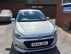 Silver Used 2016 Hyundai i20 Premium Hatchback | £6,990 (Good price)
