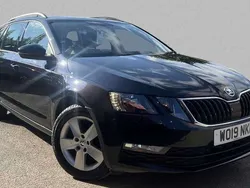 Black Used 2019 Skoda Octavia SE Estate | £9,580 (Good price)