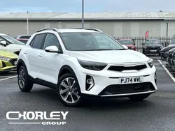 White New 2025 Kia Stonic 3 SUV | £21,257 (Super price)