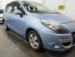 Blue Used 2010 Renault Scénic III Dynamique MPV | £3,000 (Fair price)