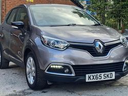 Grey Used 2015 Renault Captur Dynamique SUV | £8,795 (Fair price)
